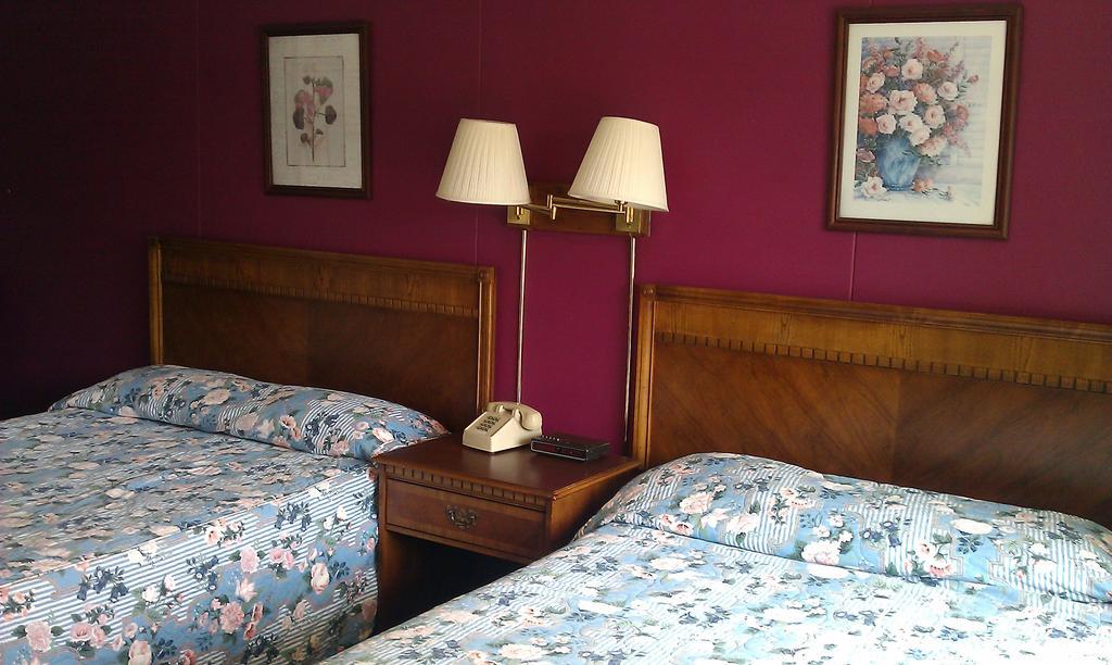 ويلز The Tallwood Motel الغرفة الصورة