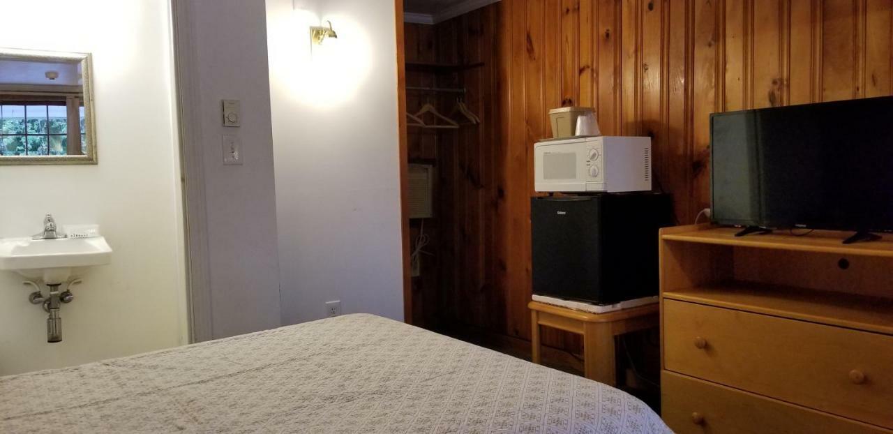 ويلز The Tallwood Motel المظهر الخارجي الصورة
